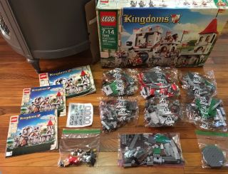 Lego 7946 Kingdoms Kong’s Castle Collector Toy Almost Complete Set