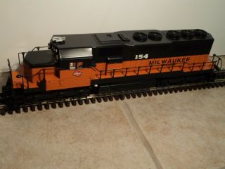 Lionel 6 - 18223 The Milwaukee Road Sd - 40 Diesel Locomotive With Rsii.  C8 Cond.