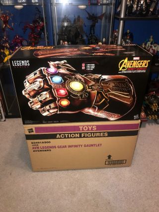 Avengers Marvel Legends Series Infinity Gauntlet Articulated Electronic Fist