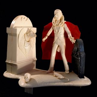 Mpc Disney Haunted Mansion Vampire & Escape From The Crypt Model Kits Parts