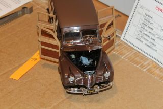 T78 Danbury 1941 Chevrolet Special Deluxe Station Wagon 1:24 Brown Title LE 2