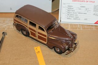 T78 Danbury 1941 Chevrolet Special Deluxe Station Wagon 1:24 Brown Title LE 8