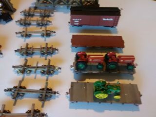 On30 Bachmann 2 - 6 - 0 D&RGW Bumble Bee Locomotive Cars,  Buildings More 7