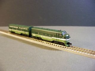 Micro - Trains Z,  Dcc,  Emd F7 - A/b,  Northern Pacific,  2 Powered Diesels,  Z Scale
