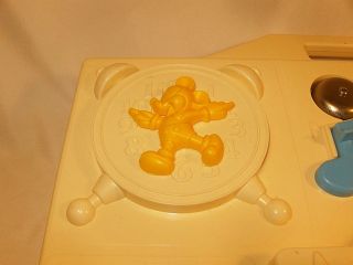 Vintage 1977 Disney Musical Busy Box Activity Center Crib Toy Mickey Mouse,  Goofy 3