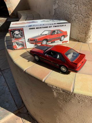 1/18 SCALE 1985 FORD MUSTANG GT 