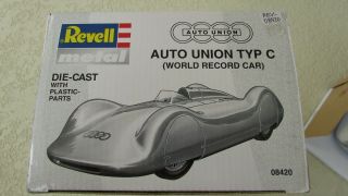 Audi Auto Union Type C stream liner race car Revell 1:18 die cast car Germany 2