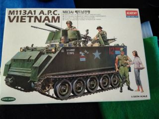 Academy 1/35 M113a1 Apc Vietnam Us Army Scale Model Kit Ta985