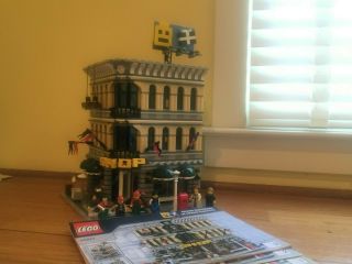 Lego Grand Emporium 10211 - Lego Creator (no Box) 100 Complete