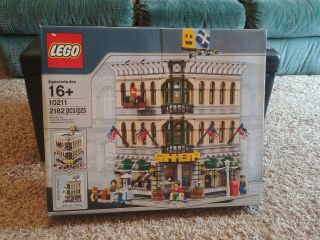 Lego Grand Emporium 10211 Complete