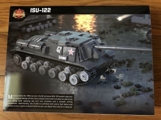 Brickmania Lego ISU - 122 WWII Russian Heavy Tank Destroyer SPG 2