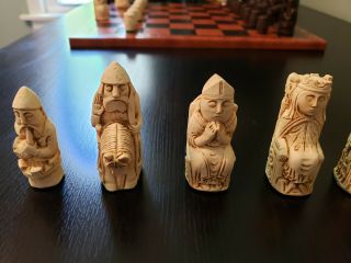 Medieval Inspired Chess Set German 12th/13/14th Century Ivory/Brown 3