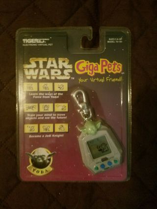 Star Wars Yoda Giga Pet