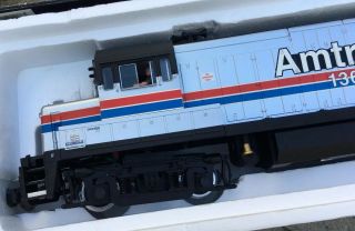 Aristo - craft 22136 G Scale Amtrak GE U25 - B Diesel Locomotive 2