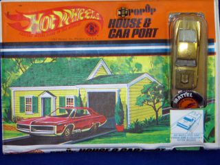 Hot Wheels Pop - Up House & Carport 1968 Ford Mustang (to Kit) -