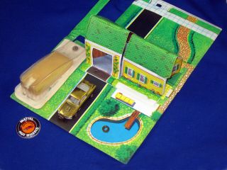Hot Wheels Pop - Up House & Carport 1968 Ford Mustang (to kit) - 5