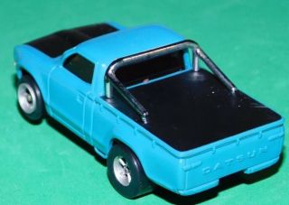 AURORA AFX TOMY NISSAN DATSUN PICK UP TRUCK BLUE Slot Car HO Running Chassis 6