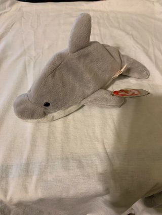 Ty Beanie Babies Flash The Dolphin.  3rd Generation.  Pvc Filled.