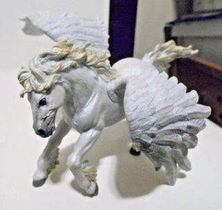 Pegasus 2007 White Winged Horse By Safari Ltd Toy Made In China