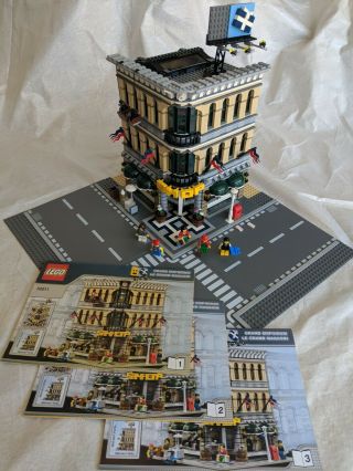 Lego Creator 10211 Grand Emporium With Instructions | 99 Complete