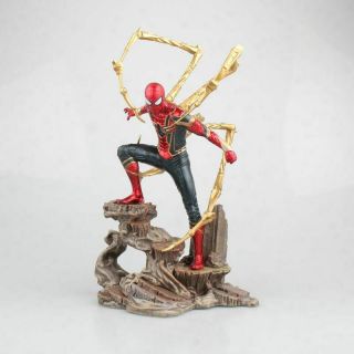 Marvel Gallery Avengers Infinity War Spider - Man Pvc Diorama Figure