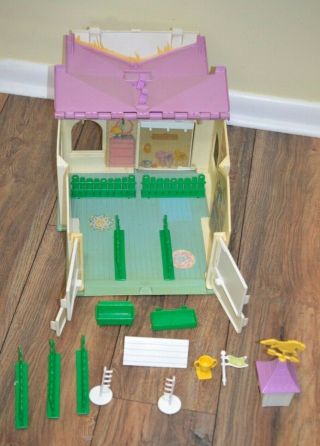 Vintage 1983 Hasbro My Little Pony Show Stable With Accessories G1