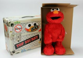 Tickle Me Elmo 10th Anniversary Doll Fisher - Price Sesame Street Tmx
