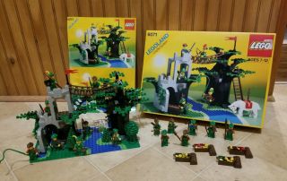 Lego Castle System 6071 Legoland - Complete With Extra Figures
