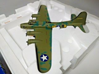 FRANKLIN ARMOUR 1/48 B11B634 USAAF B - 17 Bomber ' Memphis Belle ' 4