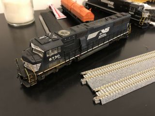 Ho Scale Athearn Genesis Norfolk Southern Sd60i With Dcc And Tsunami 2 Sound