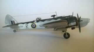 Built 1/72 Scale Ww2 Raf Coastal Command Bristol Blenheim Light Bomber Aircraft