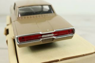 1966 Ford Thunderbird Promo Promotional Car Philco Radio Beige Tan 7