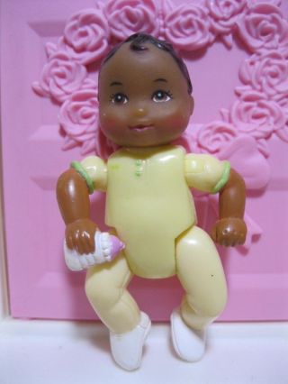 Fisher Price Sweet Sounds Doll House Loving Family Aa Black Baby Sister Yellow