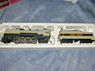 Lionel 6 - 8002 UP/Union Pacific 2 - 8 - 4 Berkshire Steam Engine w/Sound of Steam 3