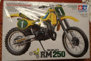 Tamiya 1/12 14013 Suzuki Rm250 Motocrosser Kit.