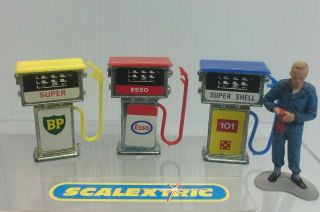 Vintage Bp,  Shell & Esso Petrol Pumps For Scalextric Airfix Scx Fly,  1.  32 A