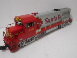 Aristo - Craft Art - 22110 U25 - B Santa Fe Diesel Locomotive Lights,  Smoke G Scale
