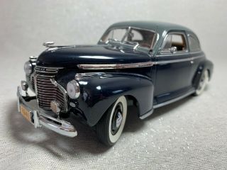 Danbury 1941 Chevy Special Deluxe Coupe,  1:24,  Marine Blue & Squadron Gray 3