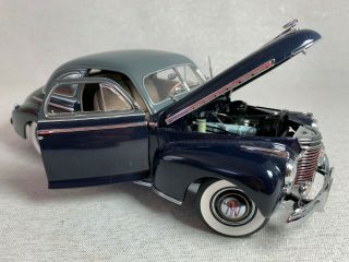 Danbury 1941 Chevy Special Deluxe Coupe,  1:24,  Marine Blue & Squadron Gray 8