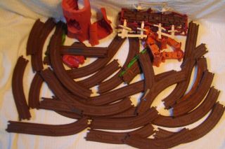 Thomas & Friends Tomy Trackmaster 36 Pc Brown Specialty Track For Expansion