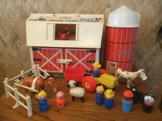 Vintage Fisher Price Little People Farm Barn Silo And Accessories 915 1986