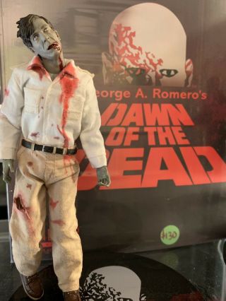 Mezco One:12 Dawn Of The Dead 2 Pack Zombie Horror Romero 2