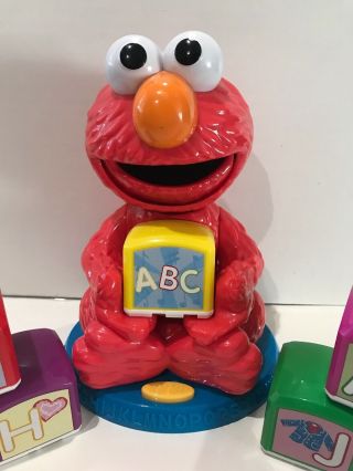 Sesame Street Elmo Find and Learn Alphabet Blocks Hasbro Talking Learning Toy 2