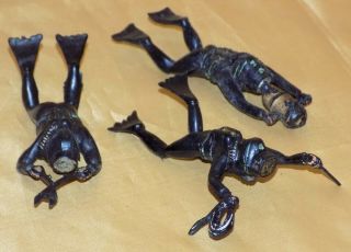 3 Vintage Lonestar / Lone Star Frogmen / Frogman Hard Plastic Figures