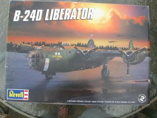 Revell 1/48 B - 24d Liberator " Jerk 