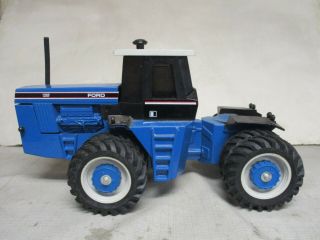 Scale Models Ford Versatile 1156 4wd Toy Tractor " 1990 Parts Mart " 1/16 Scale