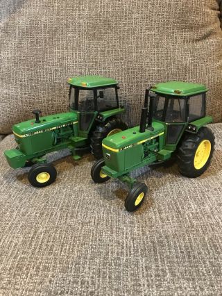 2 John Deere 4440 4240 Diecast Farm Toy Tractor Precision 17 Ertl 15077 1/16