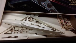 Avro Vulcan British Delta Wing Jet Bomber - 1/8 Scale - by The Lindberg Line 3