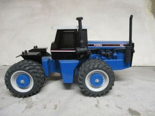 Scale Models Ford Versatile 846 4wd Toy Tractor " 1991 Parts Mart " 1/16 Scale