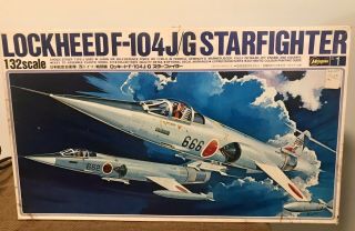 Vintage 1970s Hasegawa F - 104 Starfighter Plastic Model Kit 1/32 Scale,